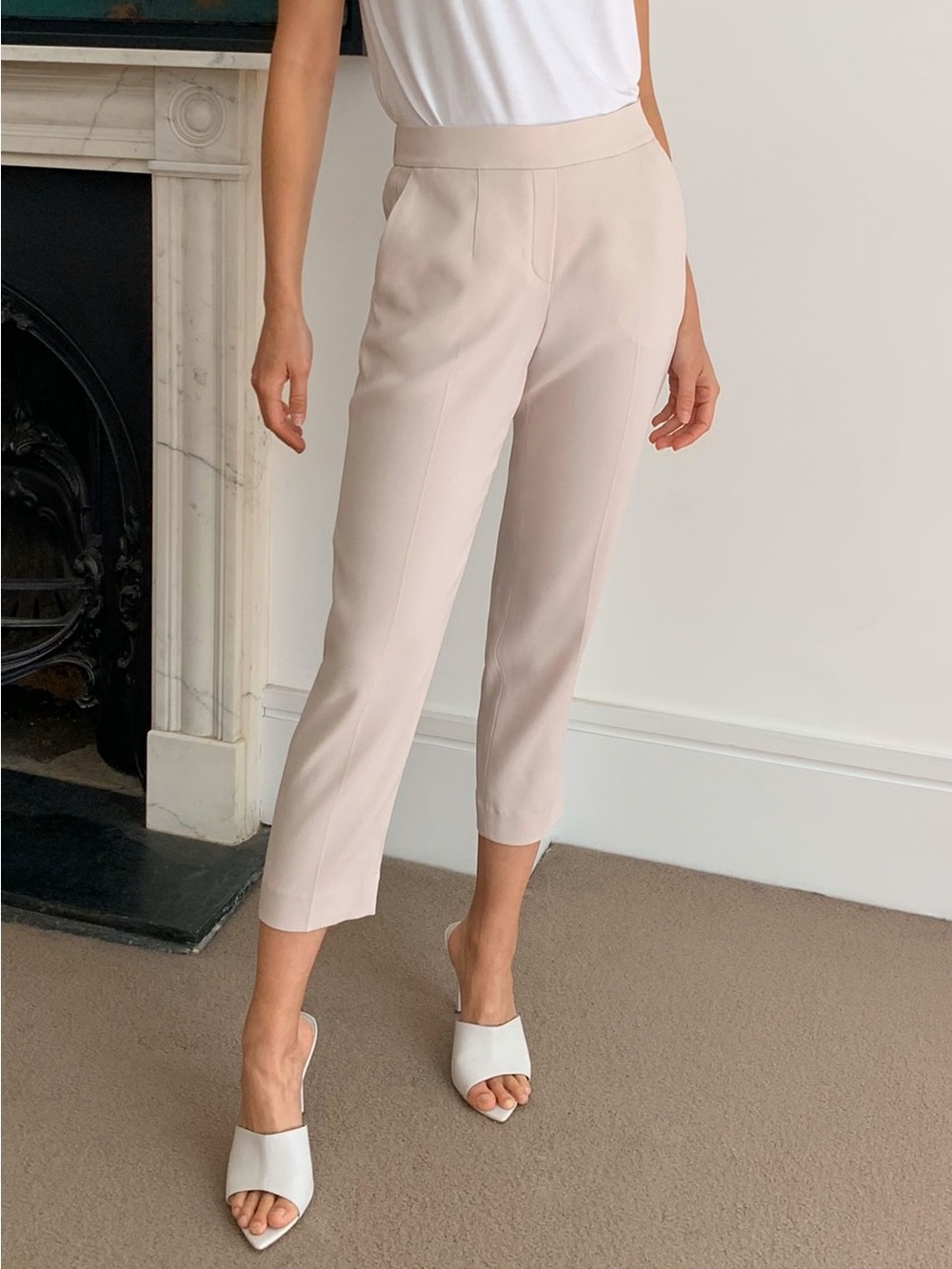 Aritzia Babaton Conan Pant Size 0 Cool Beige Slim Ankle Trouser NWT